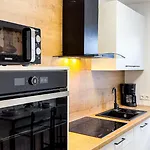 Charmantes 3-zi-apartment Am Schloessle In Lechhausen-garage-balkon-kueche-smart Tv * Аугсбург