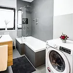 Charmantes 3-zi-apartment Am Schloessle In Lechhausen-garage-balkon-kueche-smart Tv * Аугсбург