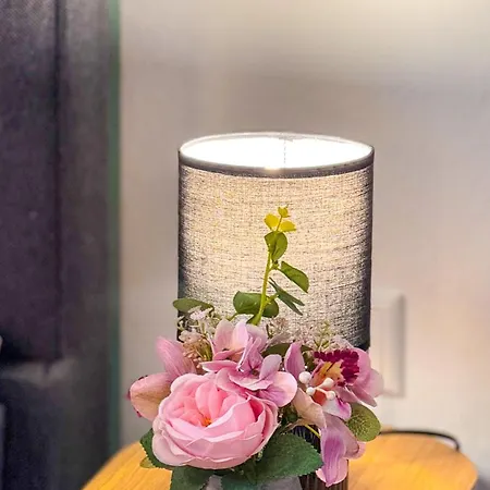 Charmantes 3-zi-apartment Am Schloessle In Lechhausen-garage-balkon-kueche-smart Tv Apartment *