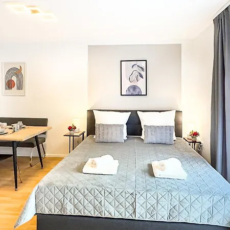 Charmantes 3-zi-apartment Am Schloessle In Lechhausen-garage-balkon-kueche-smart Tv *