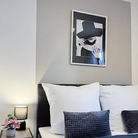 Charmantes 3-zi-apartment Am Schloessle In Lechhausen-garage-balkon-kueche-smart Tv Augsburg