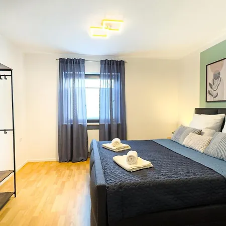 Charmantes 3-zi-apartment Am Schloessle In Lechhausen-garage-balkon-kueche-smart Tv *