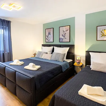 Apartamento Charmantes 3-zi-apartment Am Schloessle In Lechhausen-garage-balkon-kueche-smart Tv