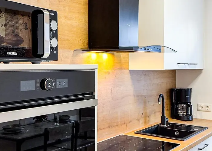 Charmantes 3-zi-apartment Am Schloessle In Lechhausen-garage-balkon-kueche-smart Tv * Augsburg