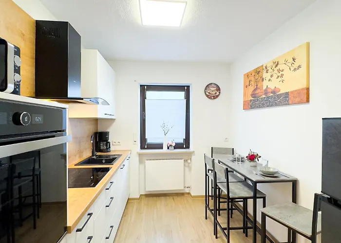 Charmantes 3-zi-apartment Am Schloessle In Lechhausen-garage-balkon-kueche-smart Tv *