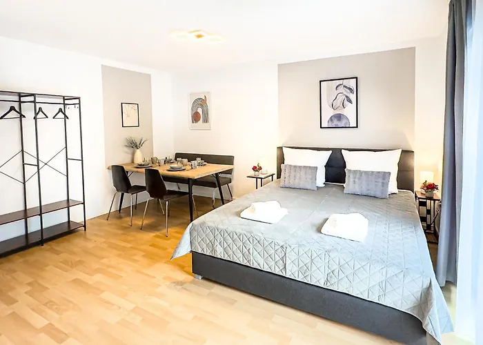 Apartamento Charmantes 3-zi-apartment Am Schloessle In Lechhausen-garage-balkon-kueche-smart Tv Augsburg